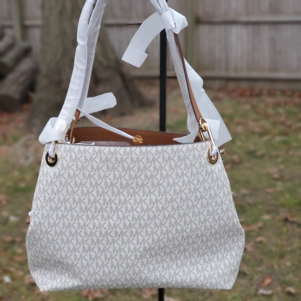 Michael Kors - Raven Large Logo Shoulder Bag in Vanilla